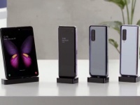    Samsung Galaxy Fold  