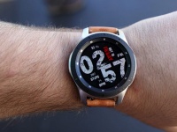 Samsung       Galaxy Watch