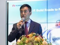     UITP 2019: Huawei   LTE-R, Urban Rail Light Cloud  5G DIS