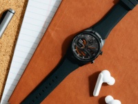   Mobvoi TicWatch Pro 4G  ,    