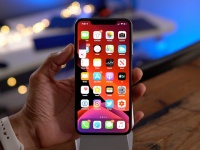 Apple   - iOS 13,    