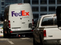  ,    FedEx   100  Huawei