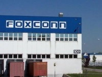   Foxconn   1  iPhone  