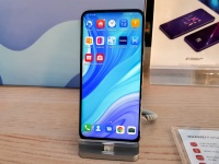 Huawei    Huawei P smart Pro:    48 