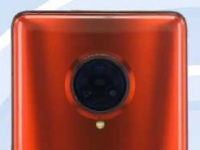 Оранжевый Vivo NEX 3 показался на фото: Snapdragon 865 на борту?