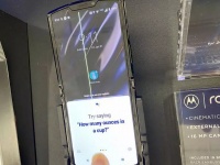      Motorola Razr 2019