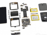    : iFixit   Motorola Razr