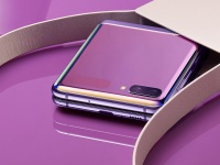 -  - Samsung Galaxy Z Flip 2