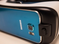 Samsung  VR. Oculus     Gear VR