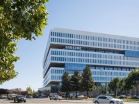 Samsung  50 %      - 