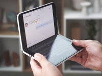     Microsoft Surface Duo