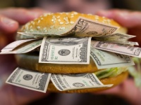 SMARTlife: Курс валют «на пальцах» и гамбургерах