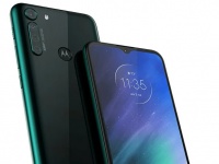  Motorola One Fusion   HD+   Snapdragon 710