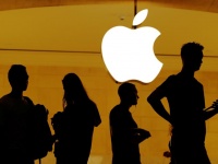    iPhone 12, Apple Watch, iPad  AirPower  8 