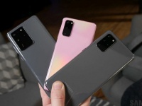 Samsung     Galaxy S21  