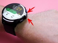 Первые умные часы с Android 10