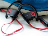 Apple        Powerbeats 2,      $10  