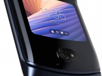    Motorola RAZR 2020