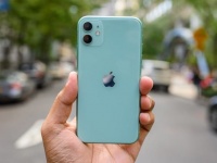   iPhone 11  ?