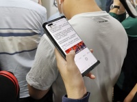  Huawei P40 Pro,  . Huawei Nova 8 Pro    