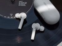 OnePlus     Buds Z    $50