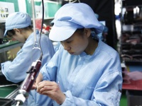 Foxconn       iPhone 12.    