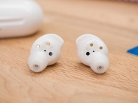 Samsung    Galaxy Buds Beyond   Galaxy Buds+