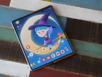 Samsung     Galaxy Z Fold 3
