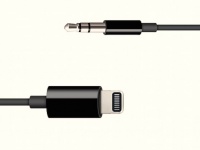 Apple выпустила для AirPods Max аудиокабель с разъёмами Lightning и 3,5 мм по цене $35