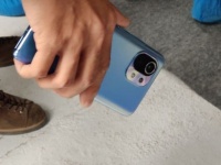  ? Xiaomi Mi 11    