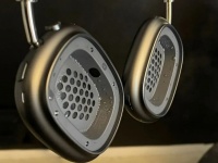  , Apple.  AirPods Max  ,      