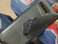    ASUS ROG Phone 5