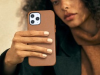 iPhone 12       .  Xiaomi Youpin    $7,5