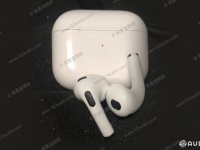     Apple AirPods 3   