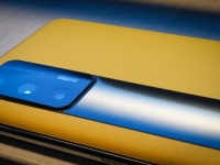 Realme GT 5G        Snapdragon 888