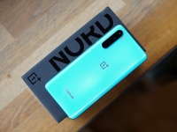 OnePlus Nord 2:      Snapdragon