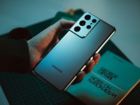 Samsung Galaxy S21   :   Galaxy S20, Galaxy S10  Galaxy S9