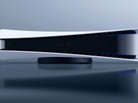 Sony PlayStation    Xbox Game Pass