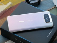   : ASUS Zenfone 8 mini  16  