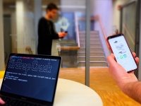 1,5   Apple    -  AirDrop