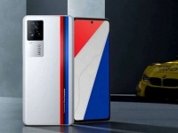 Vivo   iQOO 7  iQOO 7 Legeng   