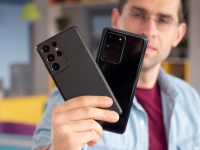 :  Samsung Galaxy S21   Galaxy S20