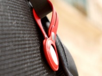 Apple AirTag      Android-