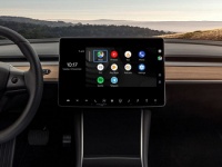 Это возможно: Android Auto запустили на электромобиле Tesla