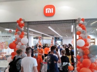     18   Xiaomi    ̳  !