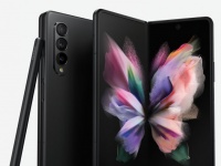 Samsung Galaxy Z Fold 3   !   