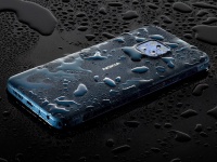   Nokia XR20   Zeiss   3,5 :   