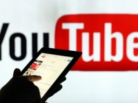 YouTube предпочитает рекомендовать неприемлемые видео вместо полезных, выяснили исследователи