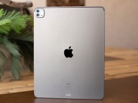   Apple     iPad Pro   M1