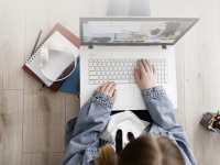 Liko School       Swift    -  iOn